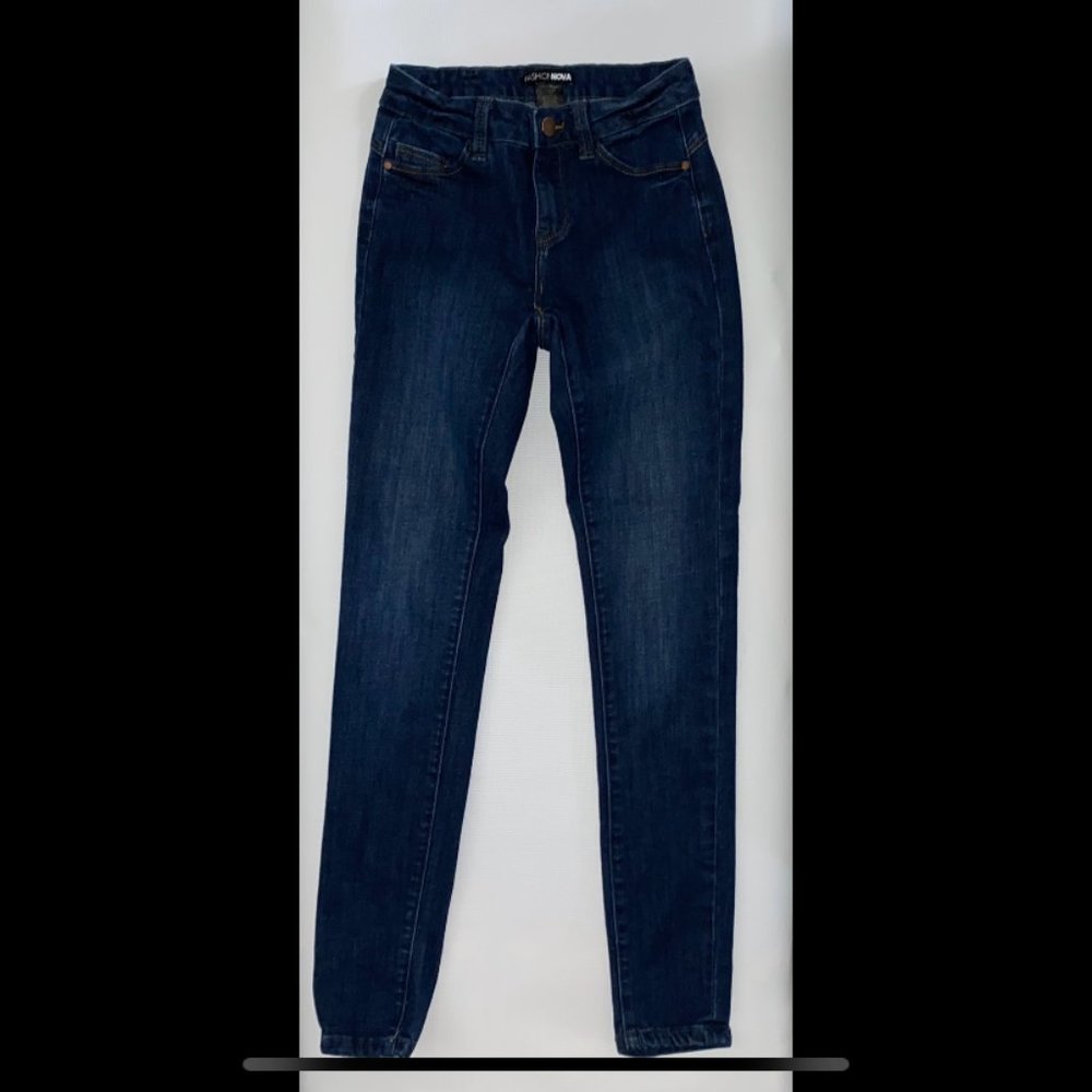 FASHION‎ NOVA Jeans - Picture 3 of 8